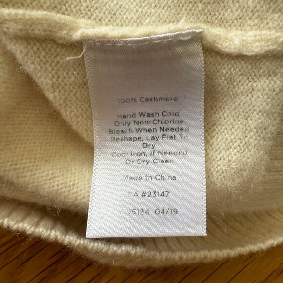 Talbots Ivory 3/4 Sleeve 100% Cashmere Sweater Size Medium - Picture 5 of 5